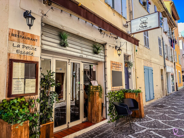 Restaurants d’Antibes — dépose en chauffeur privé près du centre ville
