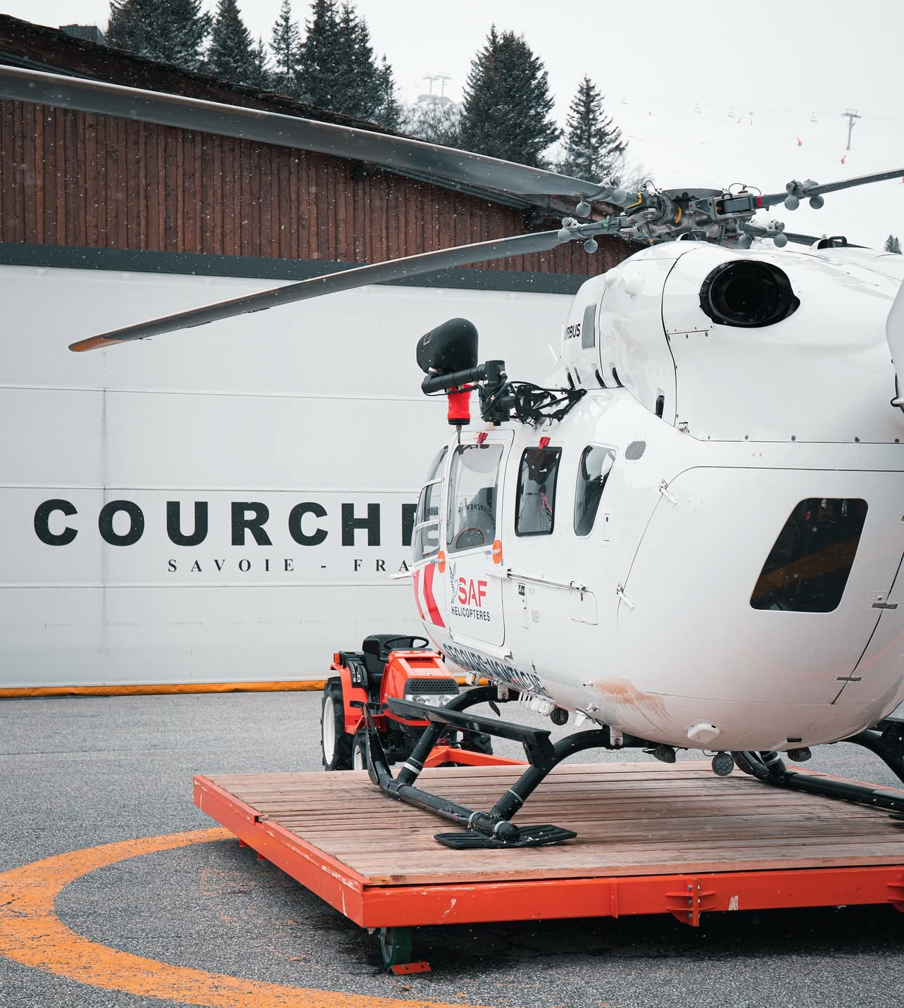 Réseau premium Côte d’Azur — hôtels, FBO, yachts et clubs partenaires