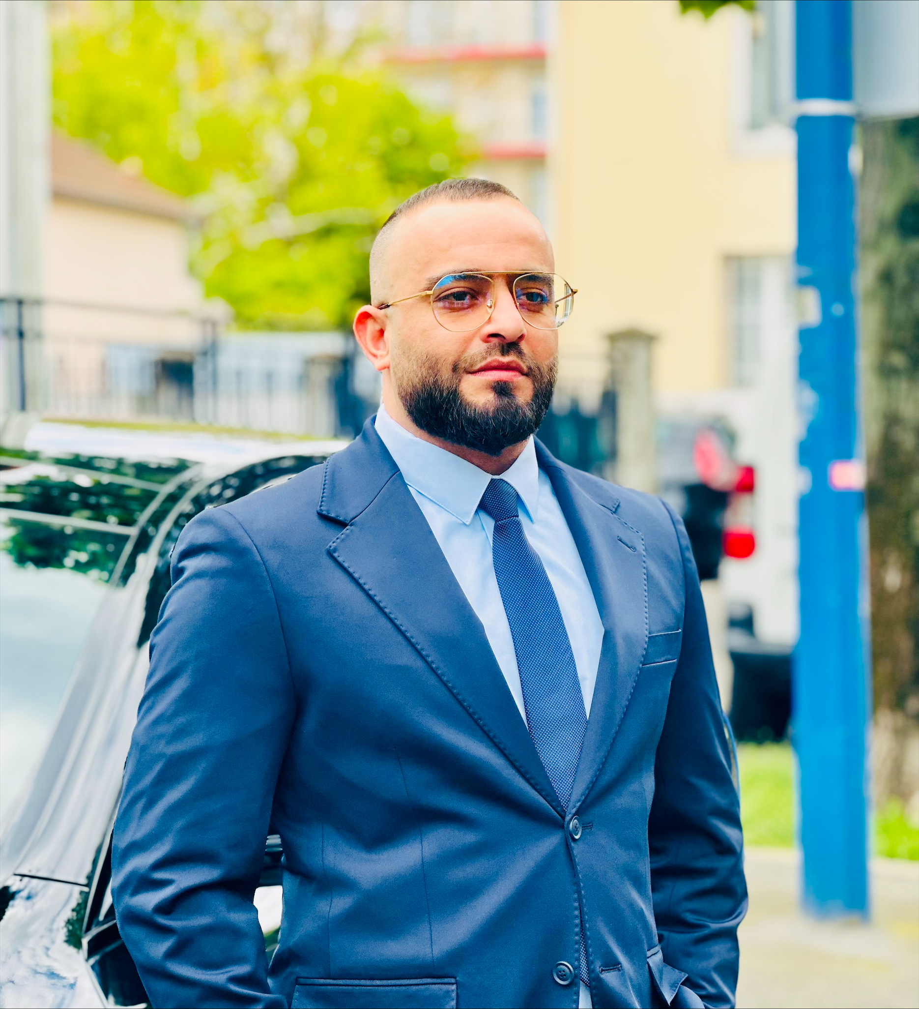 Service chauffeur 24/7 — équipe bilingue FR/EN, tarifs fixes