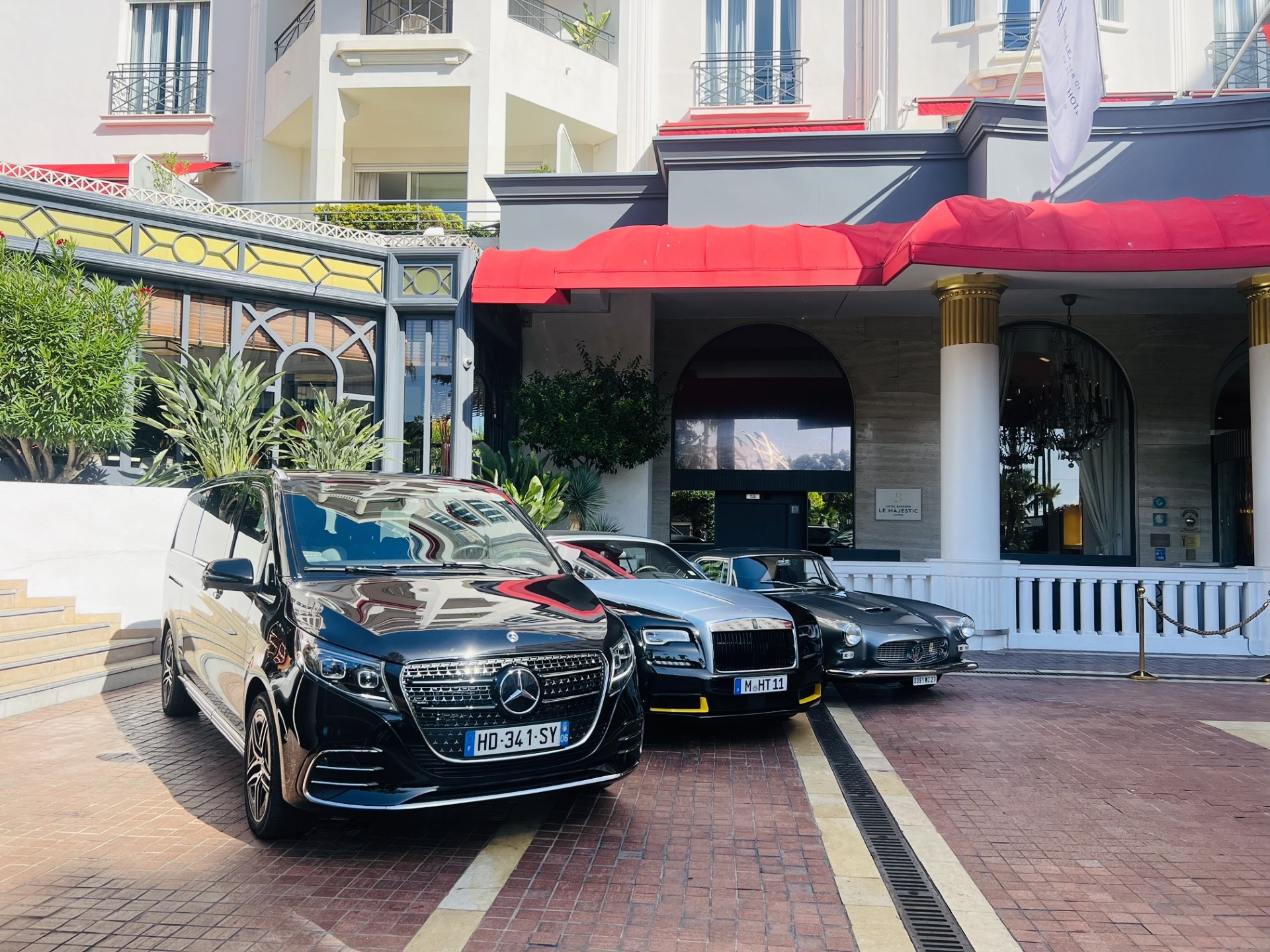 mise disposition au mois sur la cote azure et courchevel