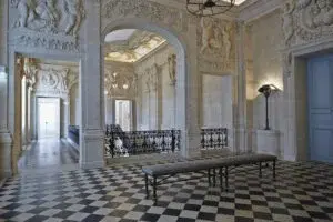 Entrée du Musée Picasso — visite avec chauffeur